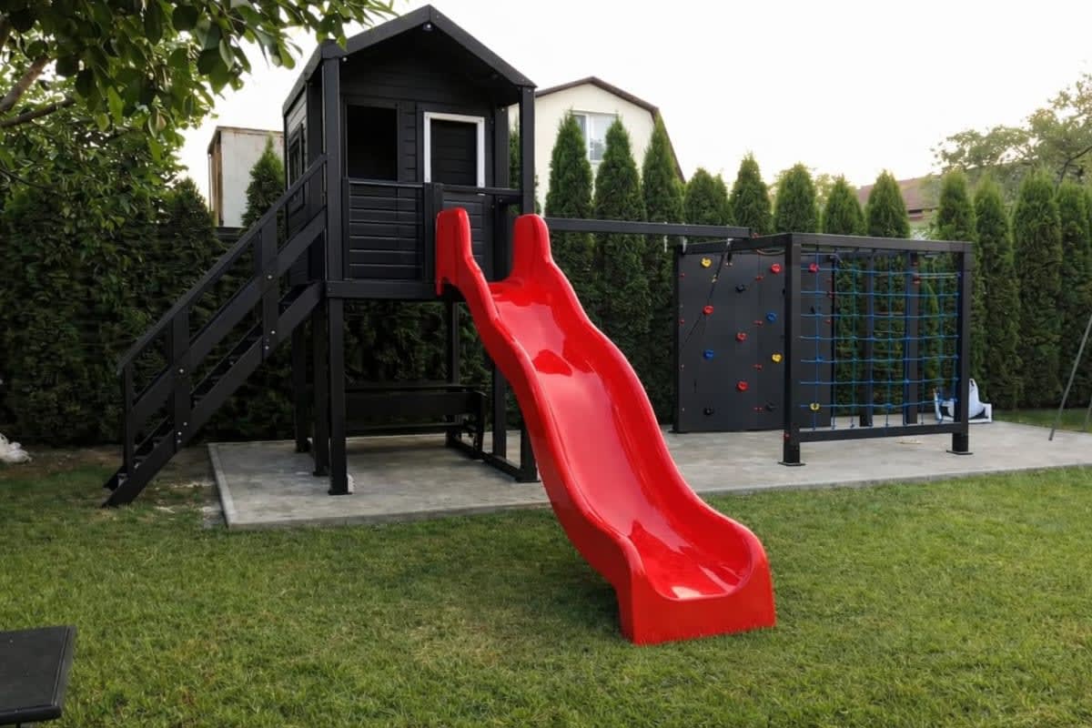 Circuito 18 (Hierro) de juegos infantiles para exterior